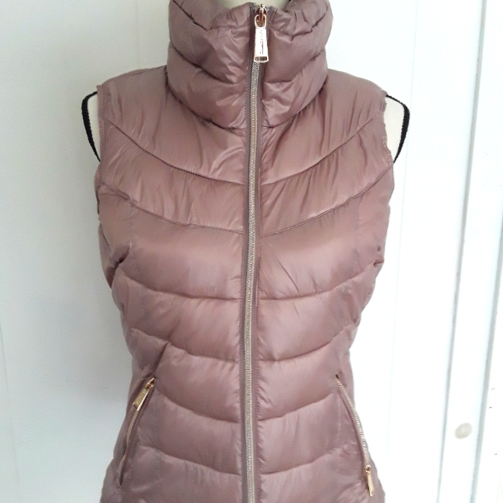 Calvin Klein Pink Rose Gold Puffer Vest Size XS - Picture 1 of 10